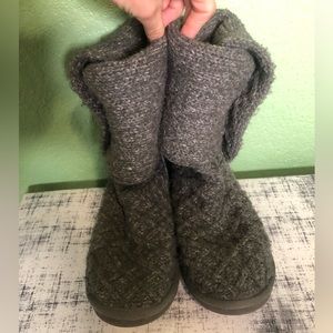 Ugg knit boots size 7